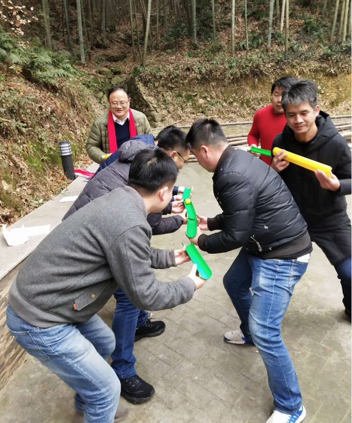 ��;���ʹ���-��Ӫ��ȫ,����һ·�ɳ�