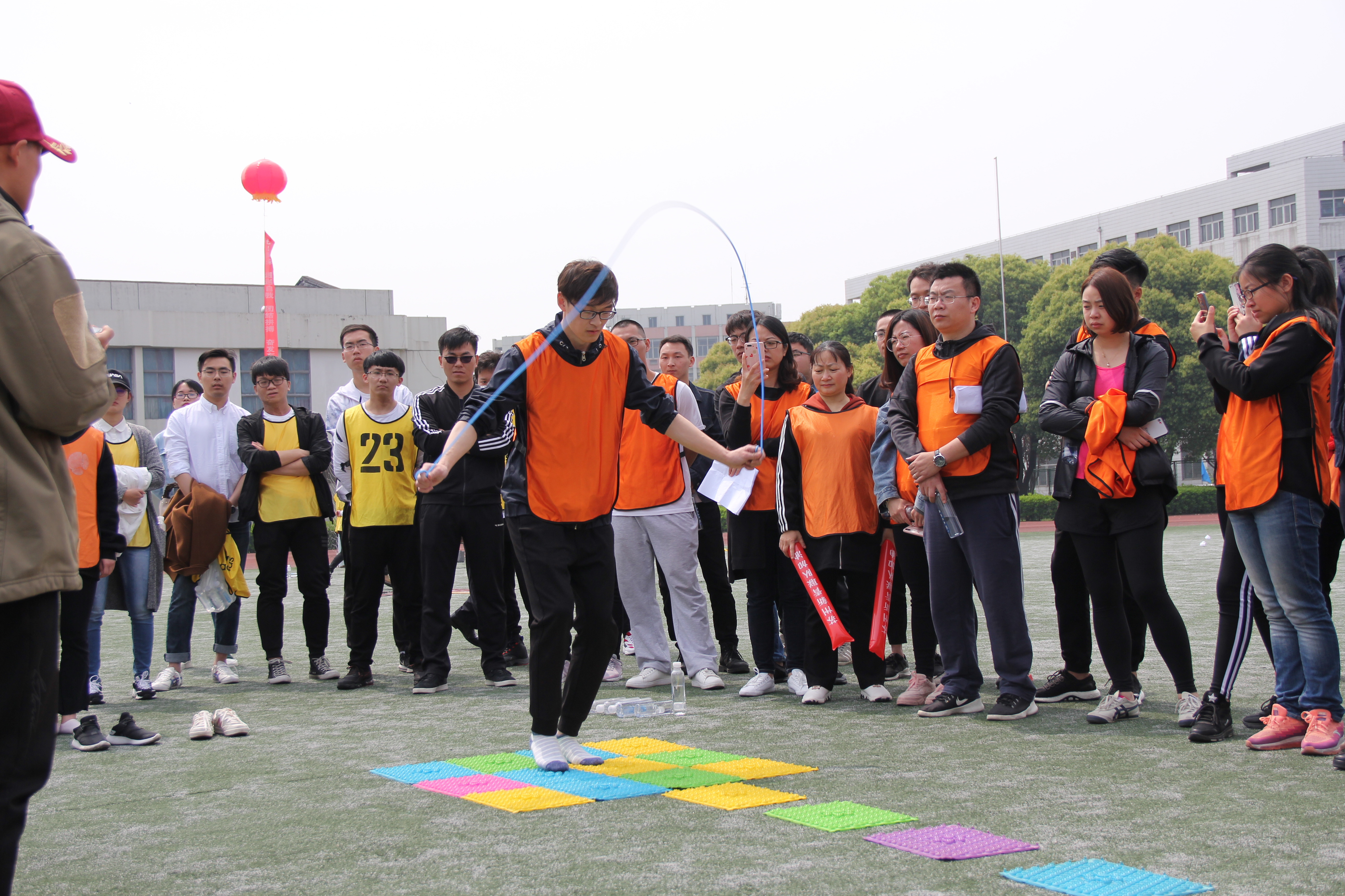 ��;���ʹ���-��Ӫ��ȫ,����һ·�ɳ�