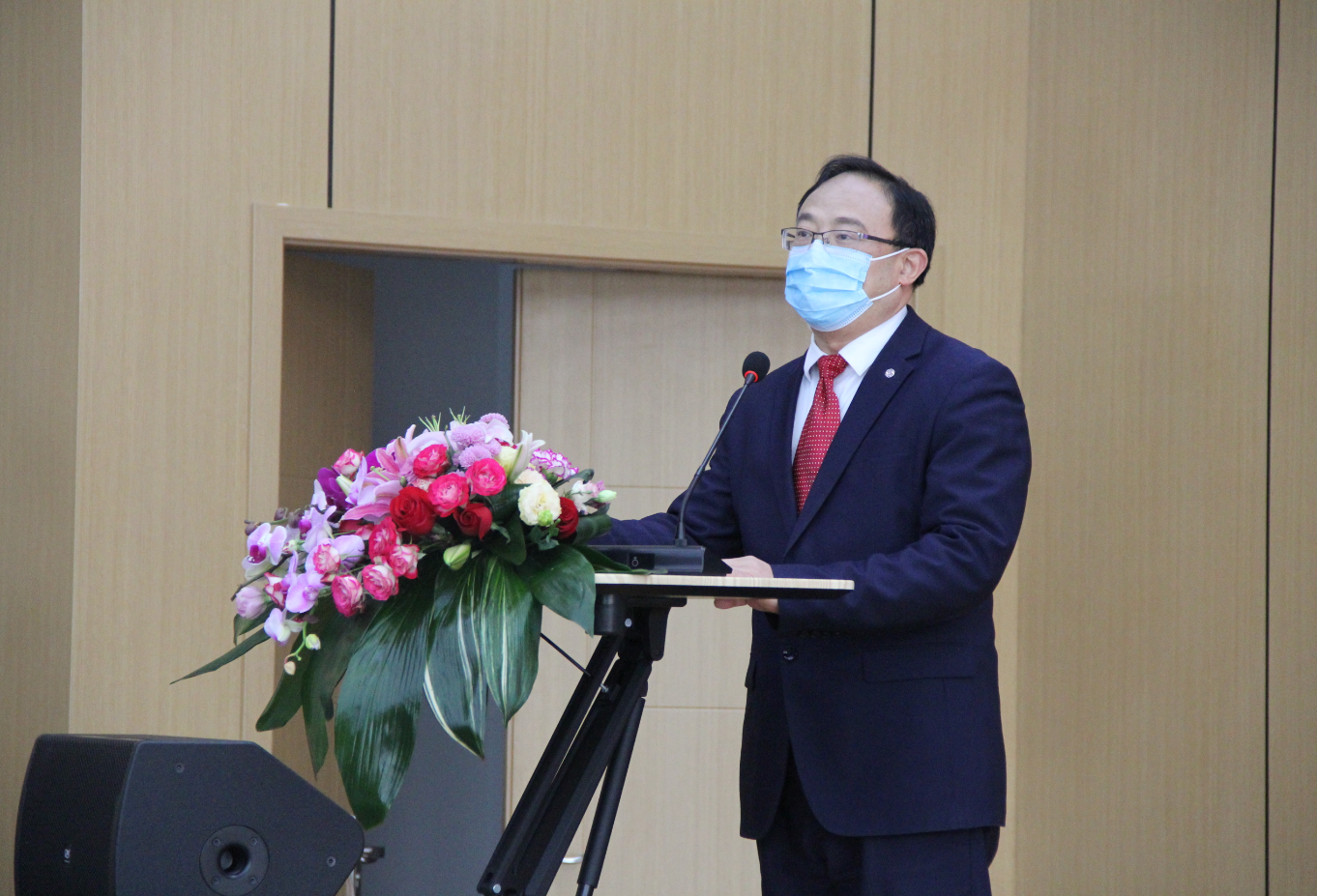 ��;���ʹ���-��Ӫ��ȫ,����һ·�ɳ�