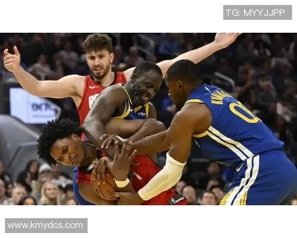 火箭全队封防库里,轻取勇士 火箭全队封防库里,轻取勇士